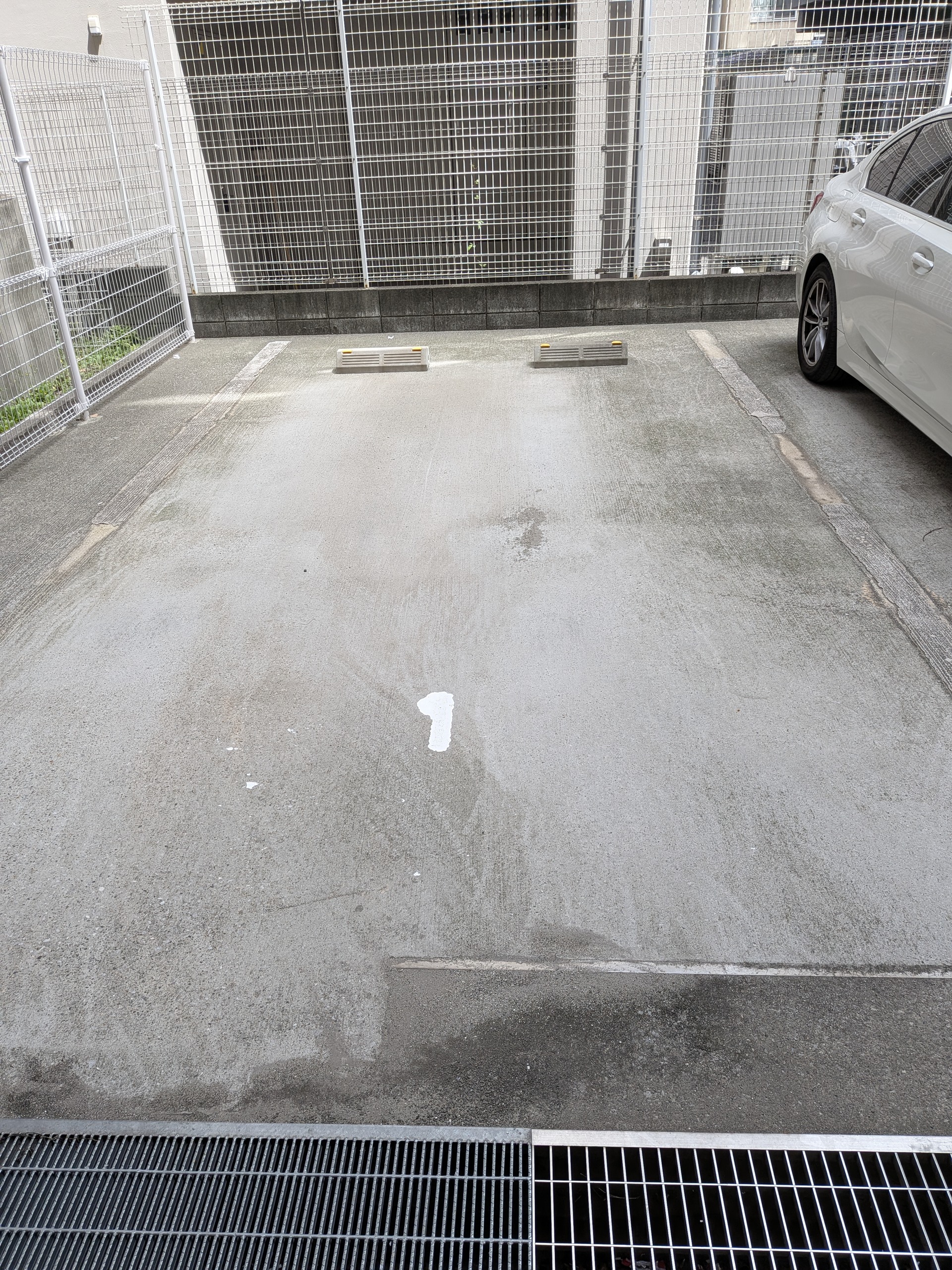 シャルマン鶴見市場No.1 駐車スペース